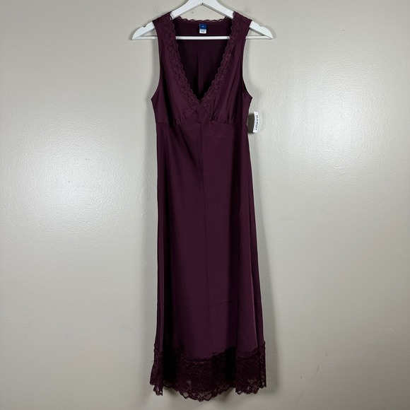 Old Navy Dresses & Skirts - Old Navy Women's XS Slip Dress Burgundy Lace Trim V-Neck Midi NEW